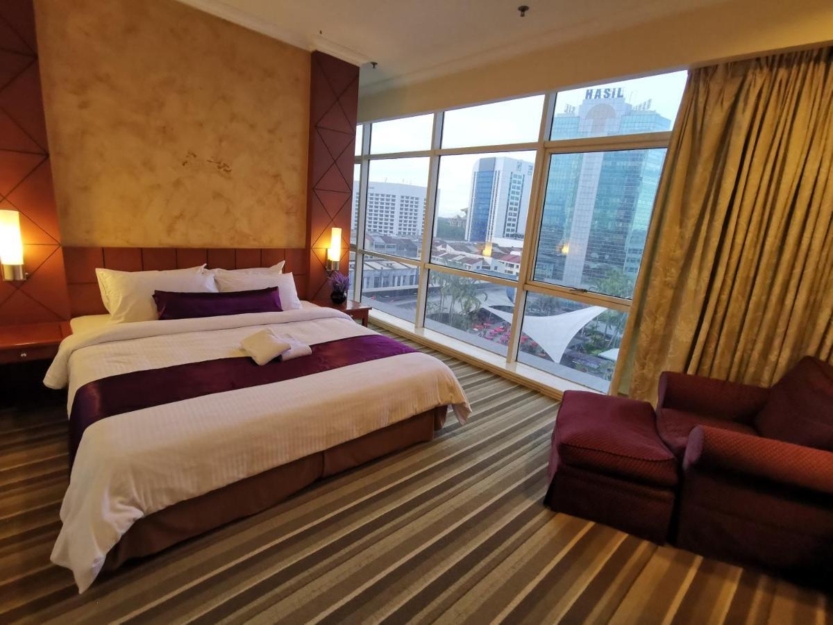 Stayinn Gateway Hotel Apartment Kuching Exterior foto